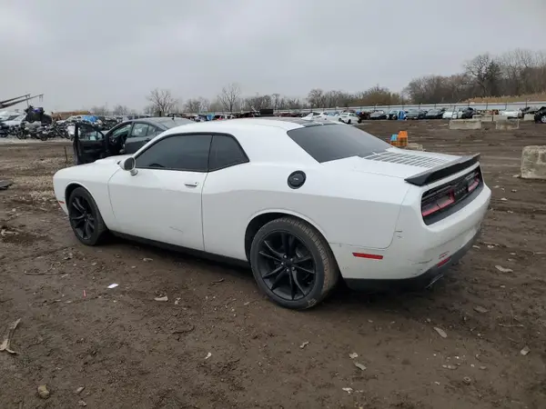 2C3CDZAG2GH102220 2016 DODGE CHALLENGER - Image 2