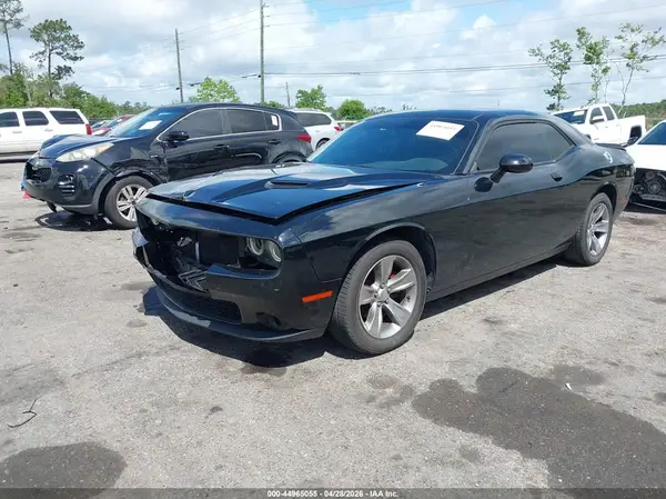 2C3CDZAG2GH107417 2016 DODGE CHALLENGER - Image 2
