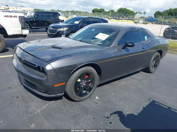 2C3CDZAG2GH131264 2016 DODGE CHALLENGER - Image 2