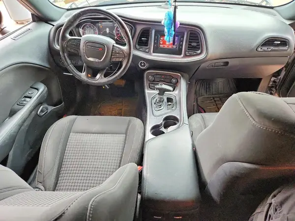 2C3CDZAG2GH131751 2016 DODGE CHALLENGER - Image 8