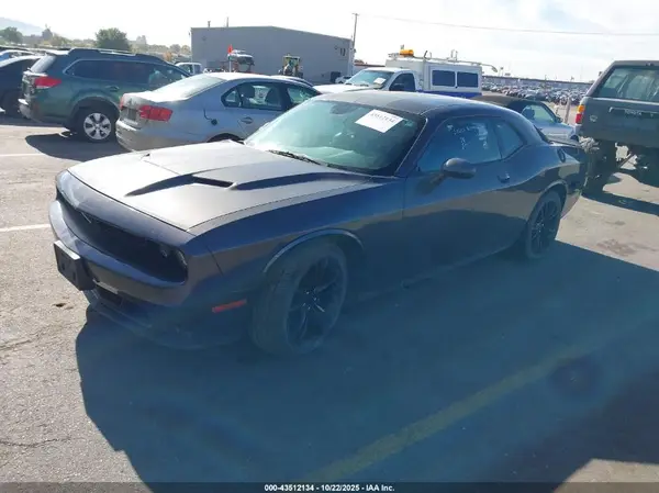 2C3CDZAG2GH172252 2016 DODGE CHALLENGER - Image 2