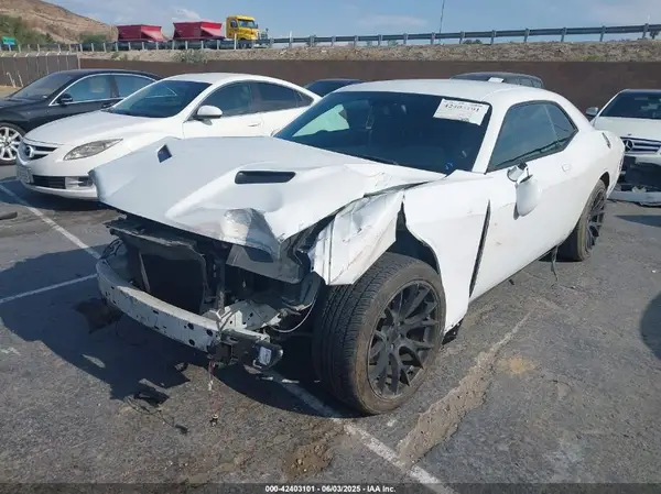 2C3CDZAG2GH184661 2016 DODGE CHALLENGER - Image 2