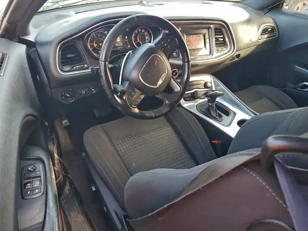 2C3CDZAG2GH201023 2016 DODGE CHALLENGER - Image 8