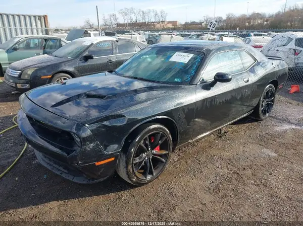 2C3CDZAG2GH201233 2016 DODGE CHALLENGER - Image 2