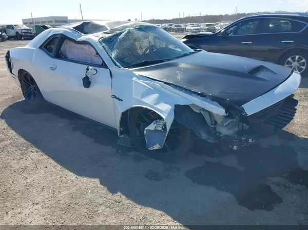 2C3CDZAG2GH202978 2016 DODGE CHALLENGER - Image 1