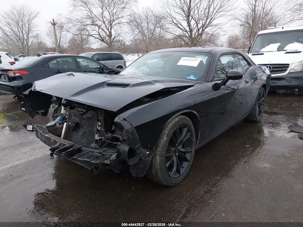 2C3CDZAG2GH264235 2016 DODGE CHALLENGER - Image 2