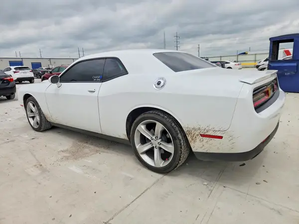 2C3CDZAG2GH317113 2016 DODGE CHALLENGER - Image 2