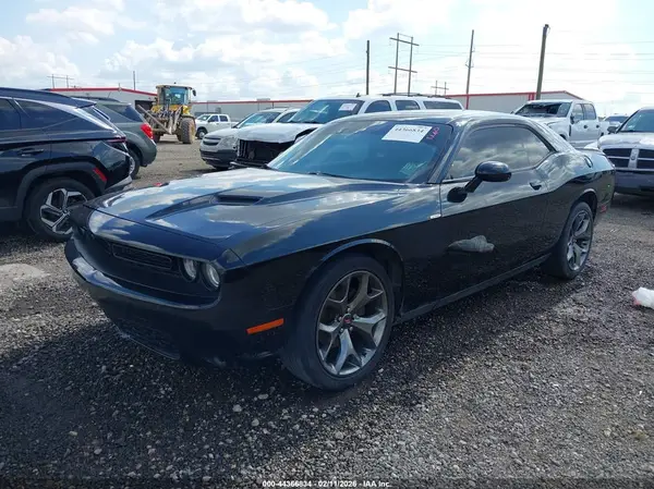 2C3CDZAG2GH323333 2016 DODGE CHALLENGER - Image 2