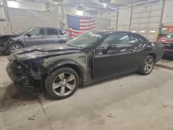 2C3CDZAG2GH352945 2016 DODGE CHALLENGER - Image 1