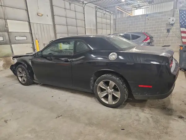 2C3CDZAG2GH352945 2016 DODGE CHALLENGER - Image 2
