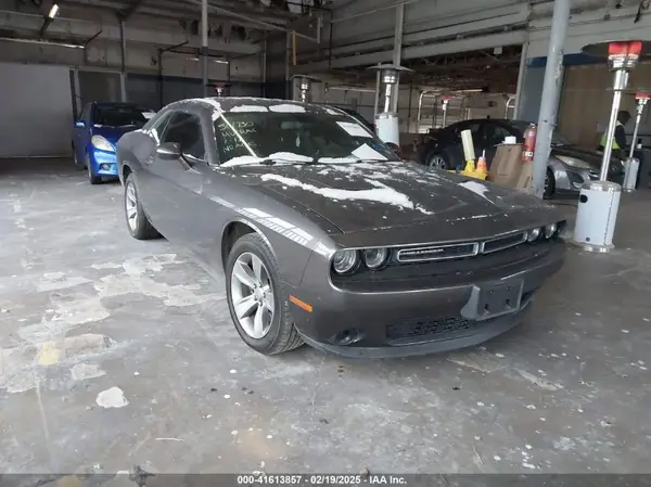 2C3CDZAG2HH501730 2017 DODGE CHALLENGER - Image 1