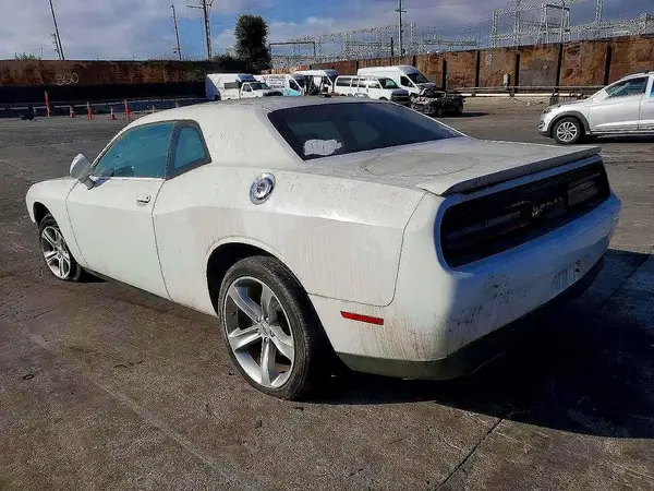 2C3CDZAG2HH502473 2017 DODGE CHALLENGER - Image 2