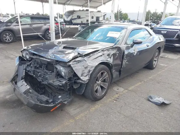 2C3CDZAG2HH549017 2017 DODGE CHALLENGER - Image 2