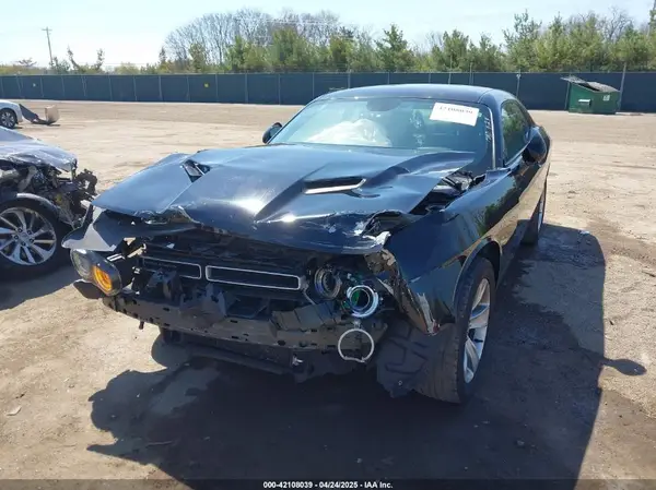 2C3CDZAG2HH550653 2017 DODGE CHALLENGER - Image 2