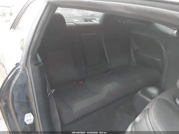 2C3CDZAG2HH555366 2017 DODGE CHALLENGER - Image 8