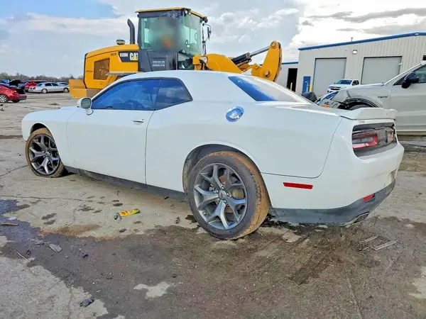 2C3CDZAG2HH561426 2017 DODGE CHALLENGER - Image 2