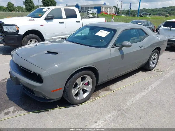 2C3CDZAG2HH568618 2017 DODGE CHALLENGER - Image 2