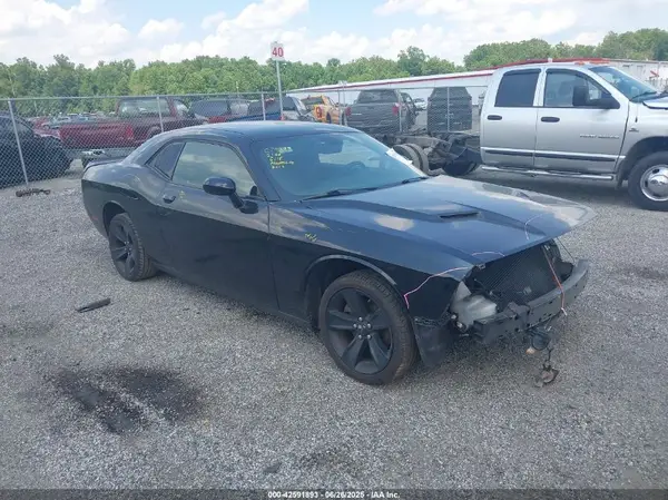 2C3CDZAG2HH568781 2017 DODGE CHALLENGER - Image 1