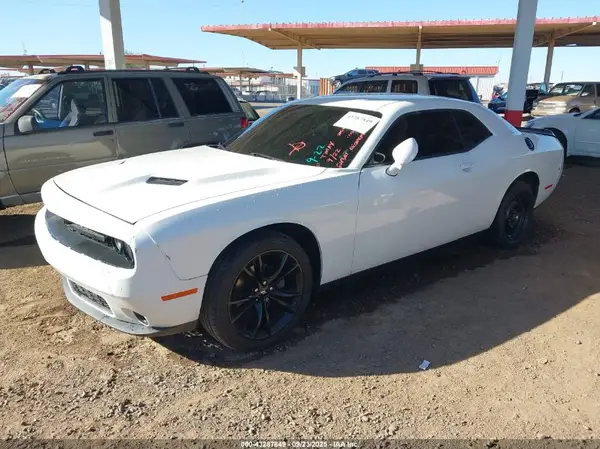2C3CDZAG2HH573091 2017 DODGE CHALLENGER - Image 2
