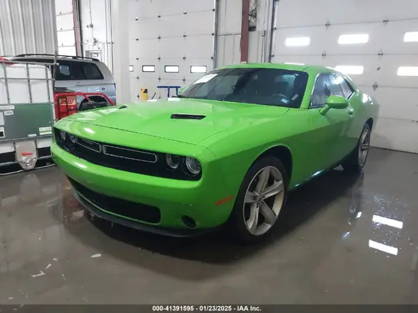 2C3CDZAG2HH574239 2017 DODGE CHALLENGER - Image 2