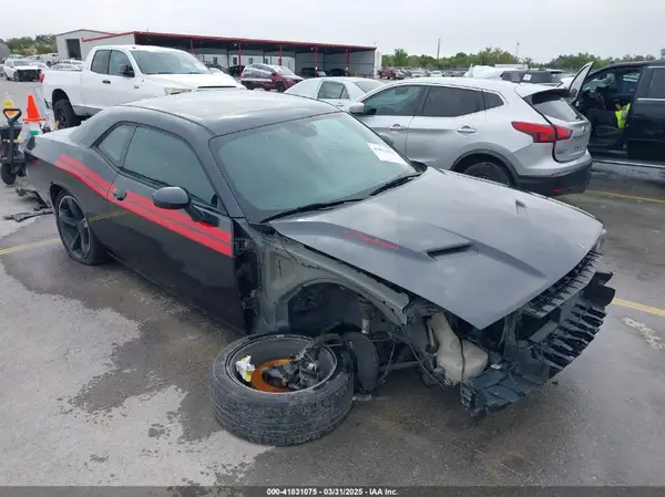 2C3CDZAG2HH589064 2017 DODGE CHALLENGER - Image 1