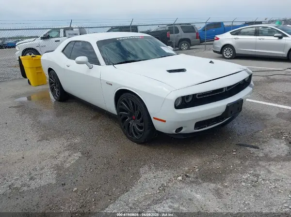 2C3CDZAG2HH594247 2017 DODGE CHALLENGER - Image 1