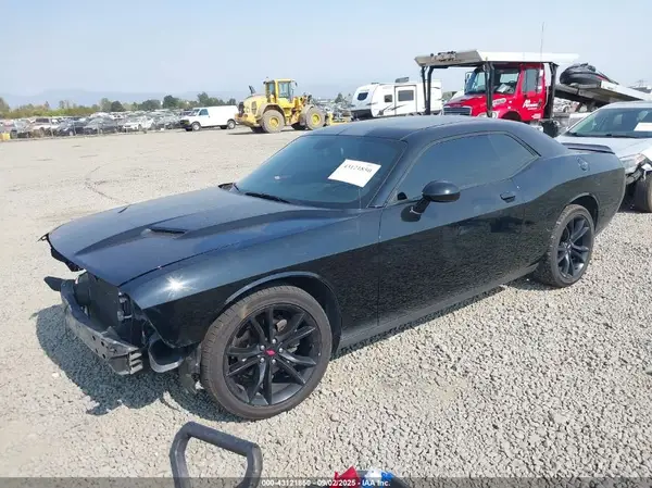 2C3CDZAG2HH606011 2017 DODGE CHALLENGER - Image 2