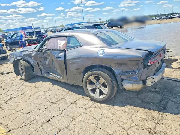 2C3CDZAG2HH611192 2017 DODGE CHALLENGER - Image 2