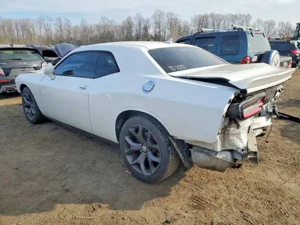 2C3CDZAG2HH617297 2017 DODGE CHALLENGER - Image 2