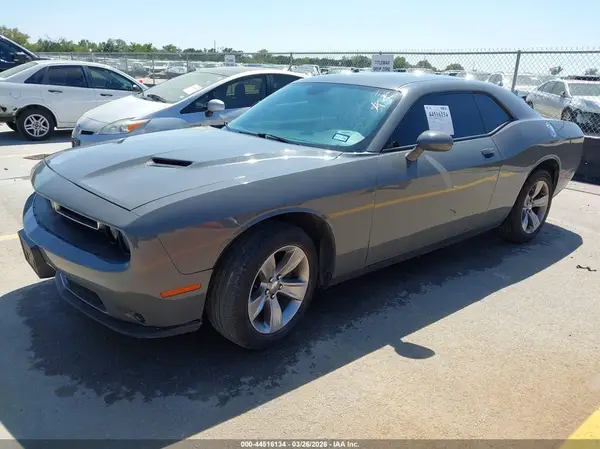 2C3CDZAG2HH618112 2017 DODGE CHALLENGER - Image 2
