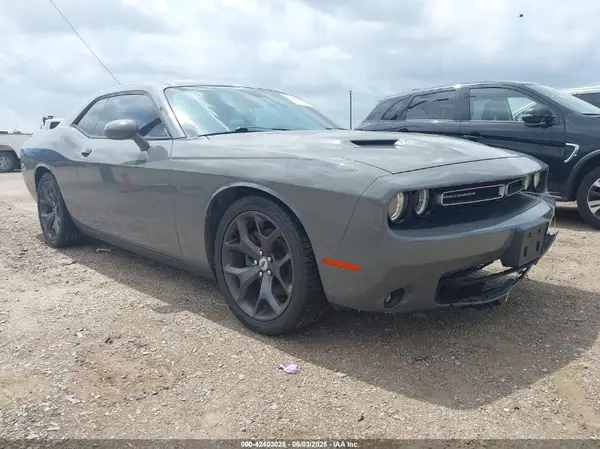 2C3CDZAG2JH111653 2018 DODGE CHALLENGER - Image 1