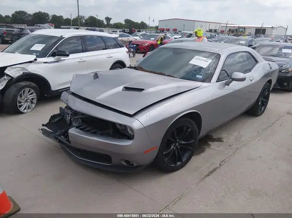 2C3CDZAG2JH142188 2018 DODGE CHALLENGER - Image 2