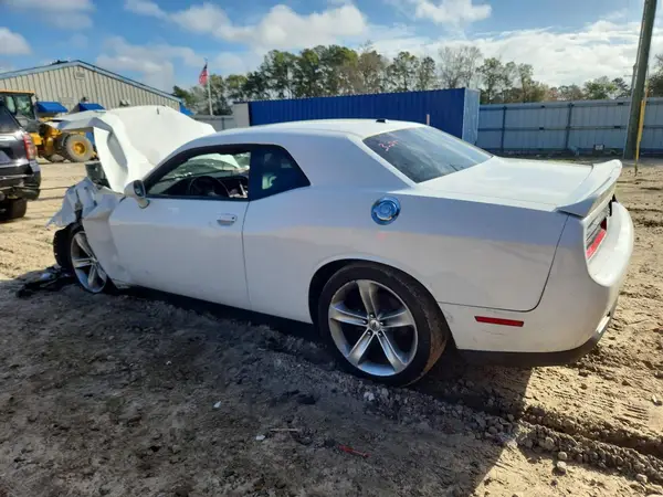 2C3CDZAG2JH172517 2018 DODGE CHALLENGER - Image 2