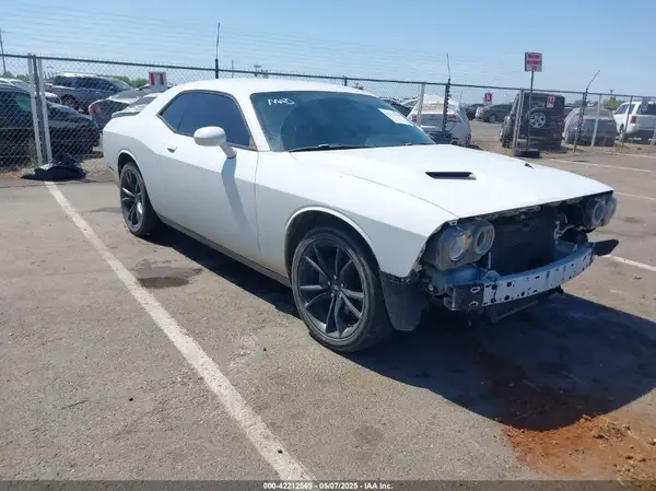 2C3CDZAG2JH178852 2018 DODGE CHALLENGER - Image 1