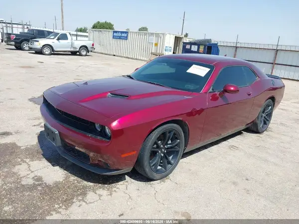 2C3CDZAG2JH199443 2018 DODGE CHALLENGER - Image 2