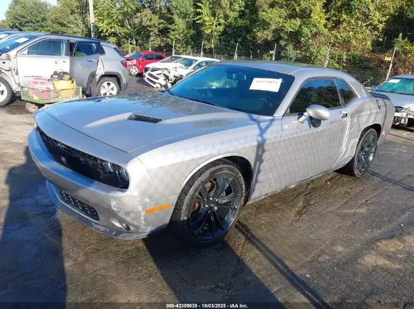 2C3CDZAG2JH204575 2018 DODGE CHALLENGER - Image 2