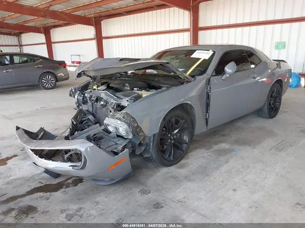 2C3CDZAG2JH204706 2018 DODGE CHALLENGER - Image 2