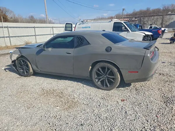 2C3CDZAG2JH226933 2018 DODGE CHALLENGER - Image 2