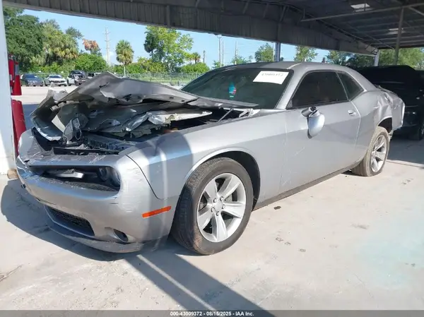 2C3CDZAG2JH242131 2018 DODGE CHALLENGER - Image 2