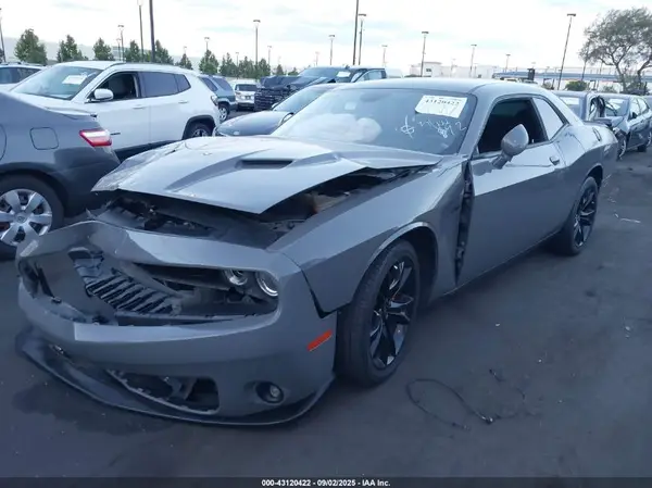 2C3CDZAG2JH246096 2018 DODGE CHALLENGER - Image 2