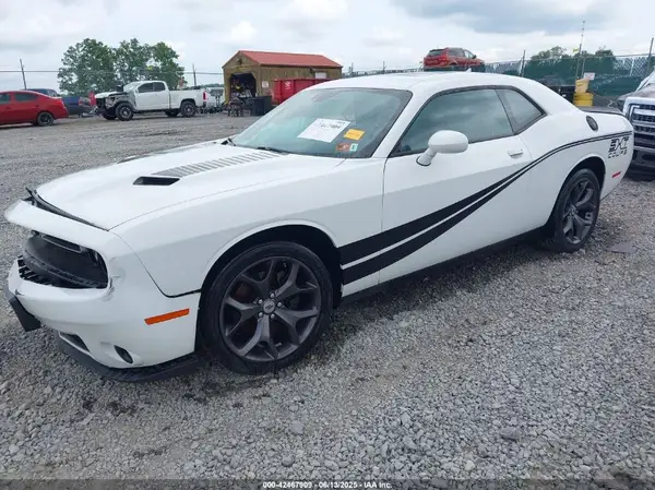2C3CDZAG2JH258703 2018 DODGE CHALLENGER - Image 2