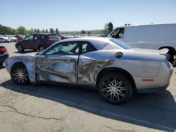 2C3CDZAG2JH302991 2018 DODGE CHALLENGER - Image 2