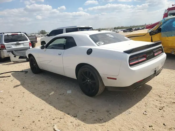 2C3CDZAG2JH306054 2018 DODGE CHALLENGER - Image 2