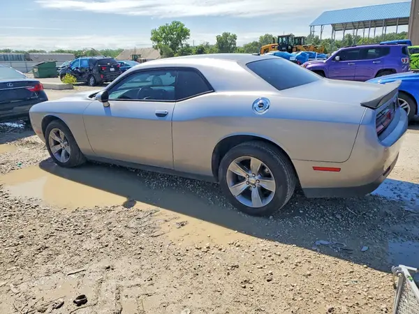 2C3CDZAG2JH317569 2018 DODGE CHALLENGER - Image 2