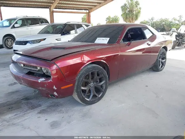 2C3CDZAG2JH327695 2018 DODGE CHALLENGER - Image 2