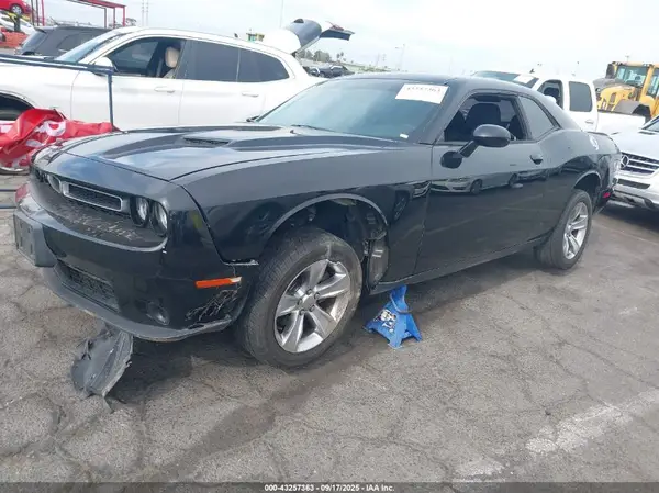 2C3CDZAG2JH328328 2018 DODGE CHALLENGER - Image 2