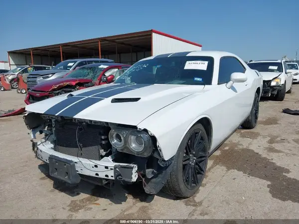 2C3CDZAG2KH530250 2019 DODGE CHALLENGER - Image 2