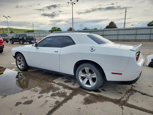 2C3CDZAG2KH531561 2019 DODGE CHALLENGER - Image 2