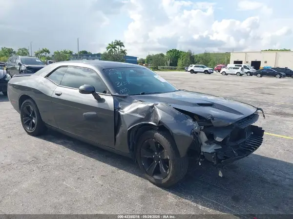 2C3CDZAG2KH583658 2019 DODGE CHALLENGER - Image 1