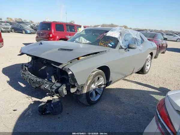 2C3CDZAG2KH593736 2019 DODGE CHALLENGER - Image 2